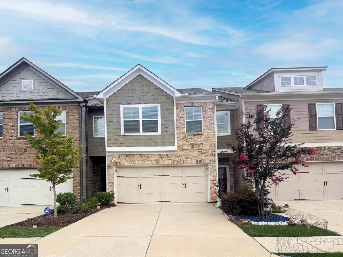 2404 Fitts Drive Conyers - main photo