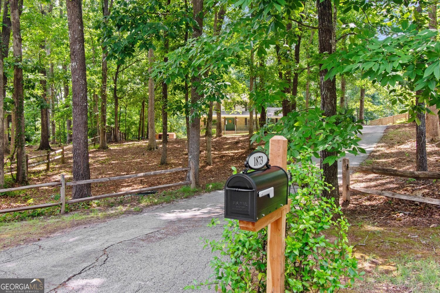 1873 RAINTREE Court SNELLVILLE - Photo 54