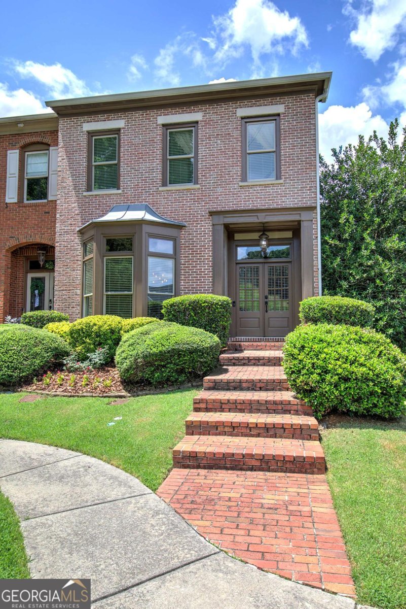 1659 Ridenour Parkway Kennesaw - main photo
