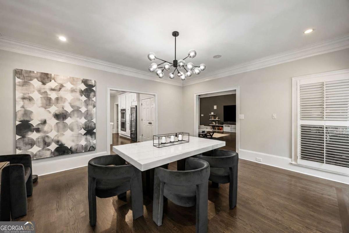 240 Embassy Court Sandy Springs - Photo 11
