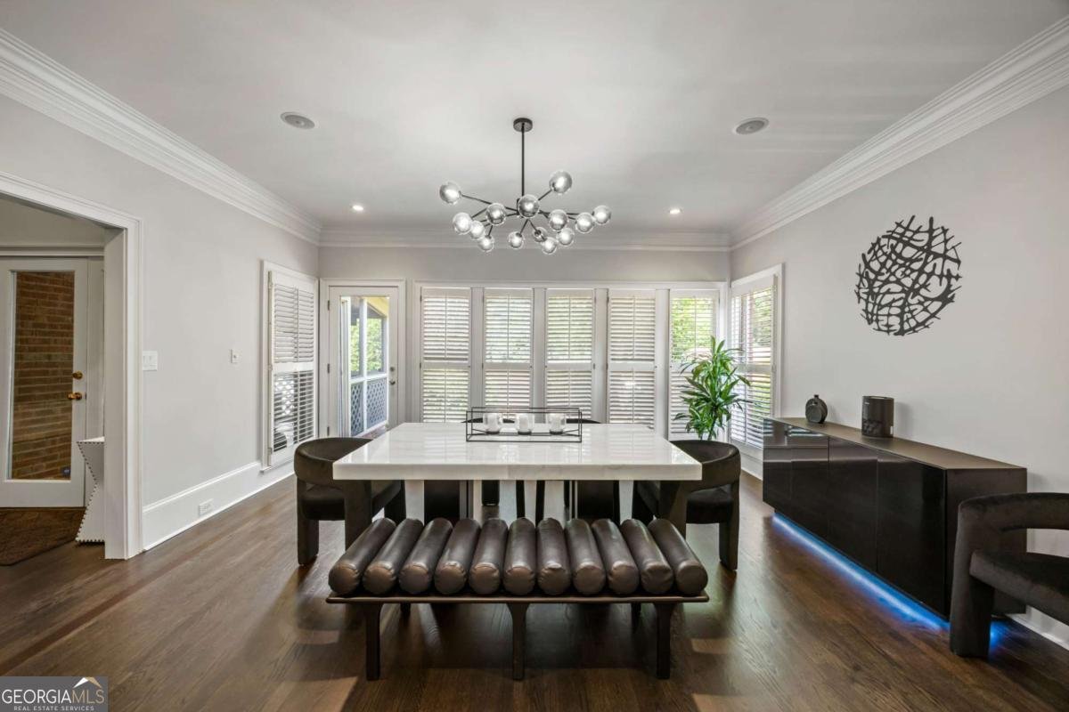 240 Embassy Court Sandy Springs - Photo 12