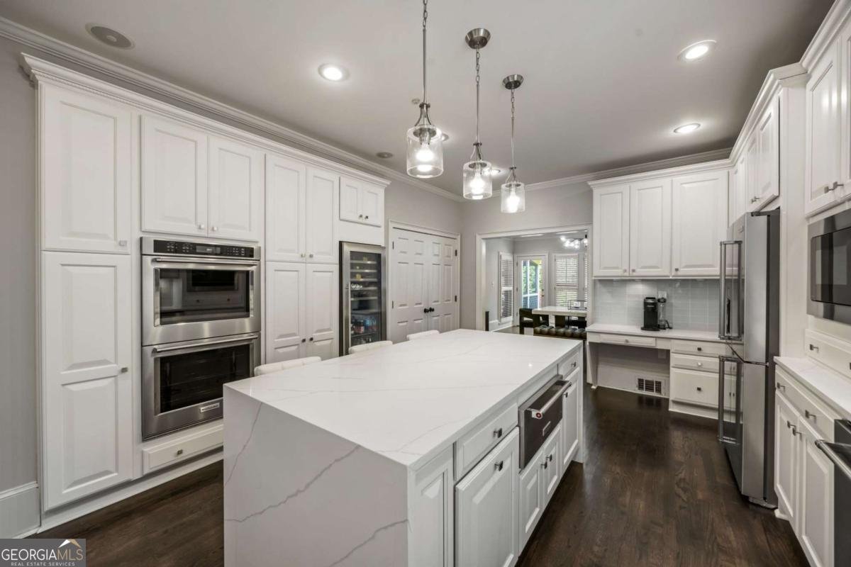 240 Embassy Court Sandy Springs - Photo 14