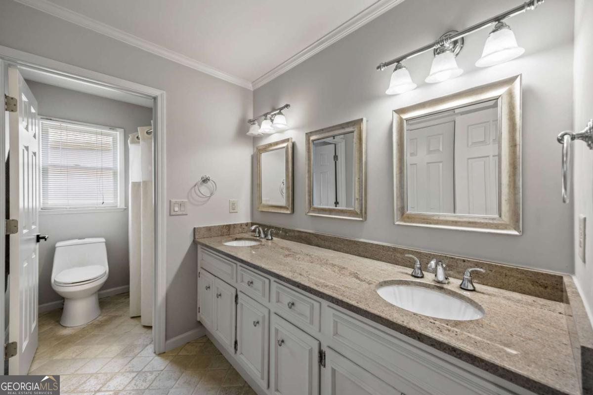 240 Embassy Court Sandy Springs - Photo 30