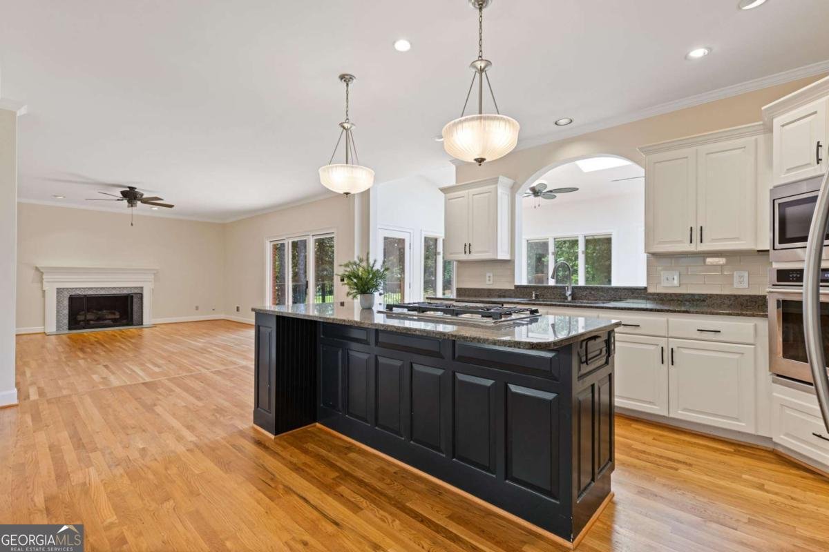 1580 Winding Creek Circle Snellville - Photo 13