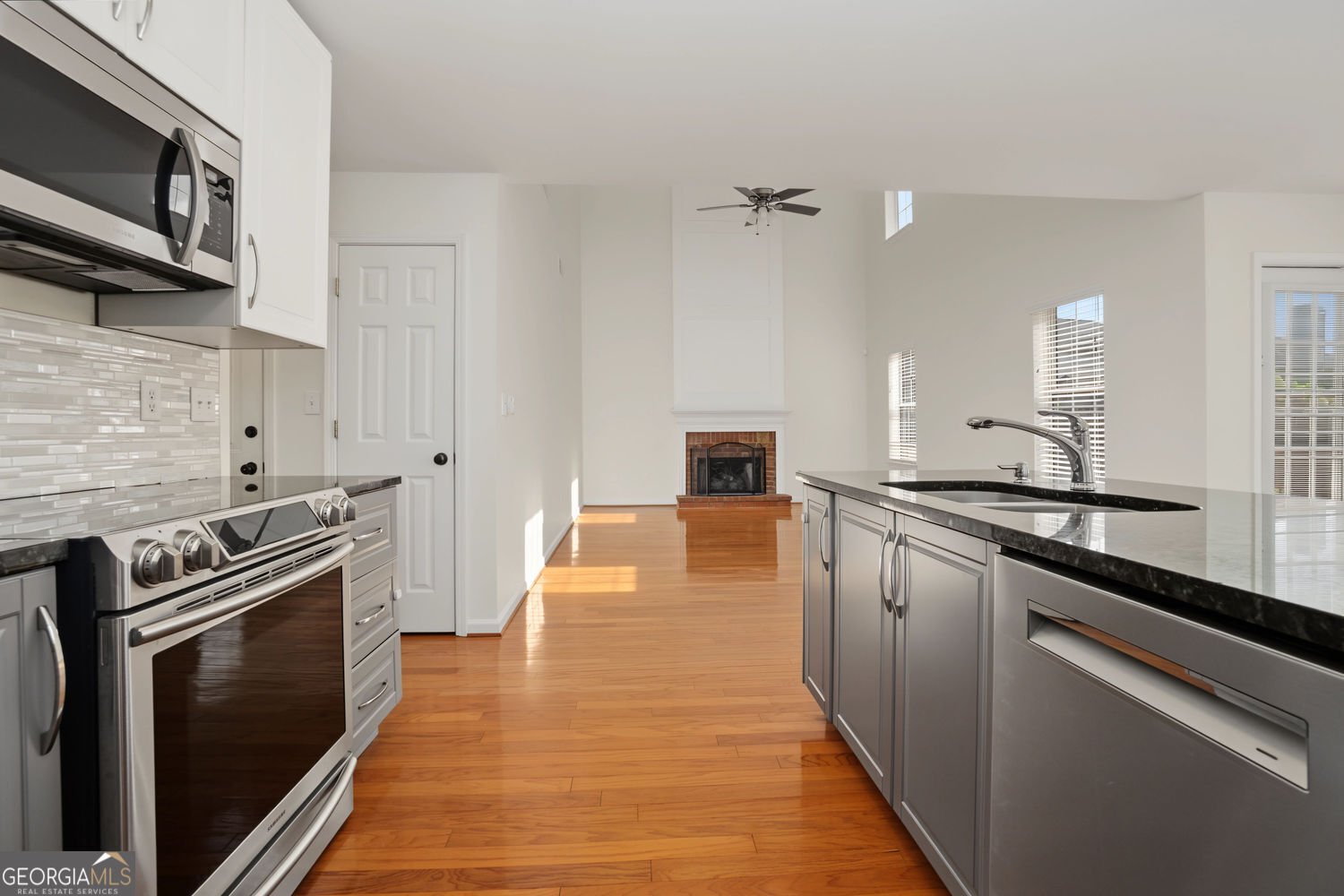 1015 Amber Leaf Court Roswell - Photo 32