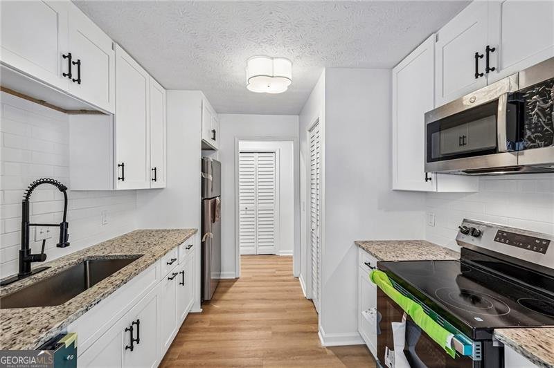 1001 Lake Pointe Circle Roswell - Photo 13