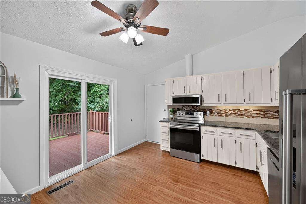 4454 Union Church Road Flowery Branch - Photo 11