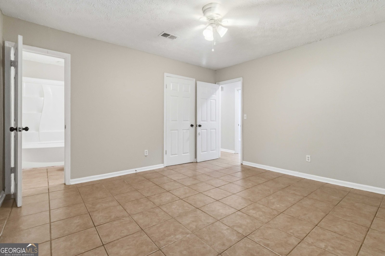 8227 Englewood Trail Riverdale - Photo 13