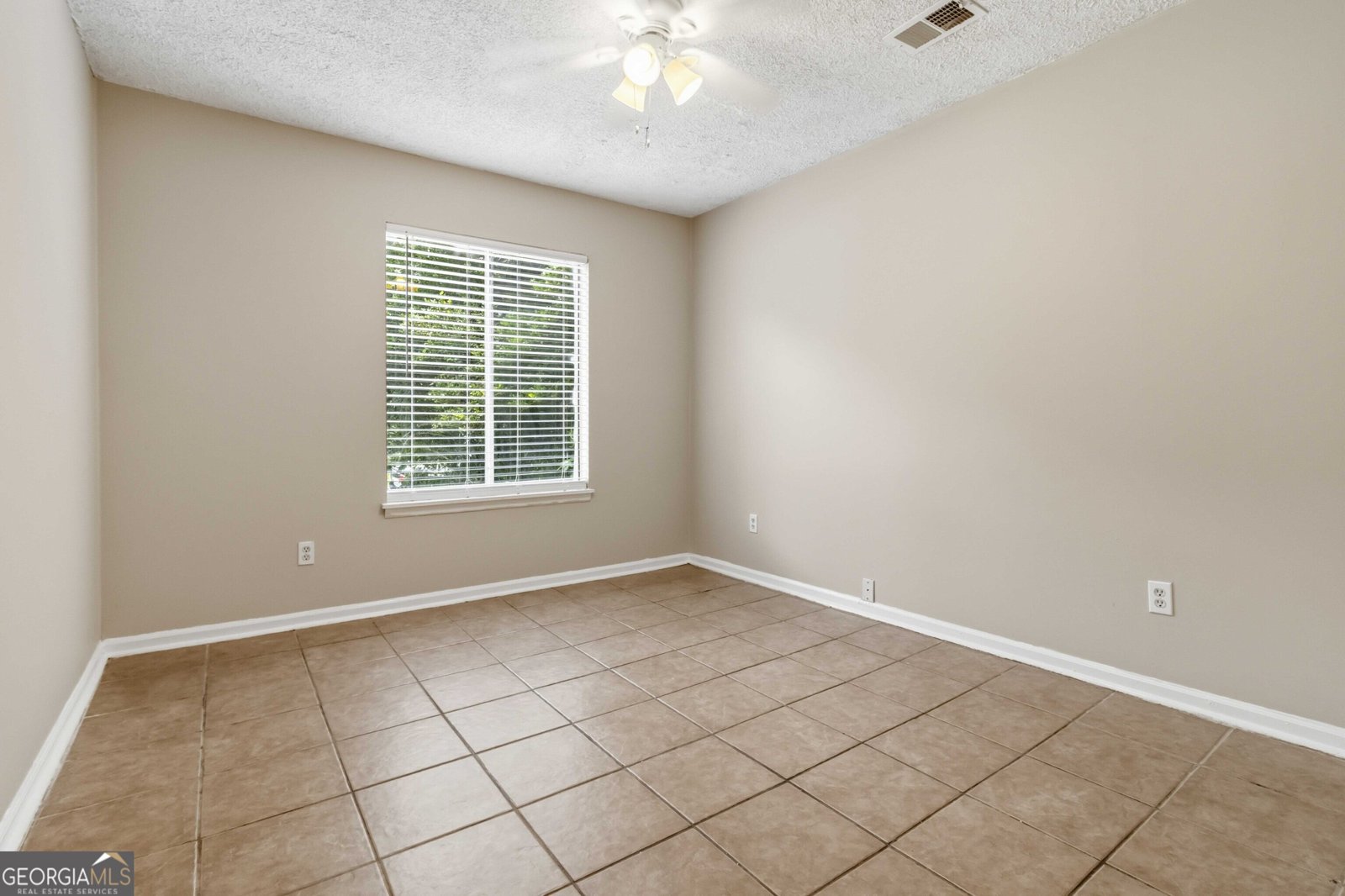 8227 Englewood Trail Riverdale - Photo 17