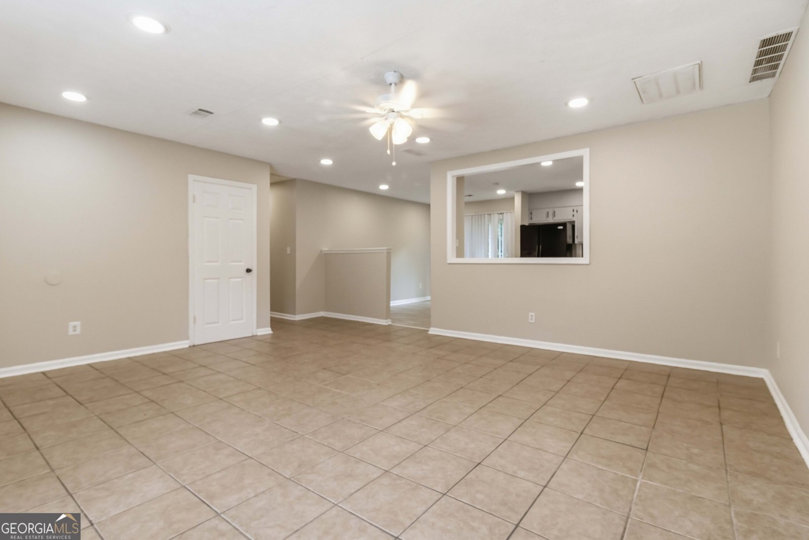 8227 Englewood Trail Riverdale - Photo 7