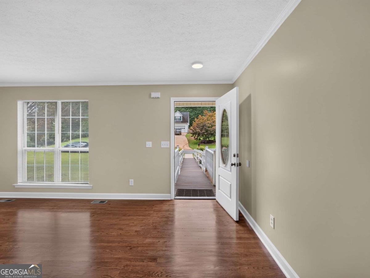 7015 Bannister Park Lane Cumming - Photo 13