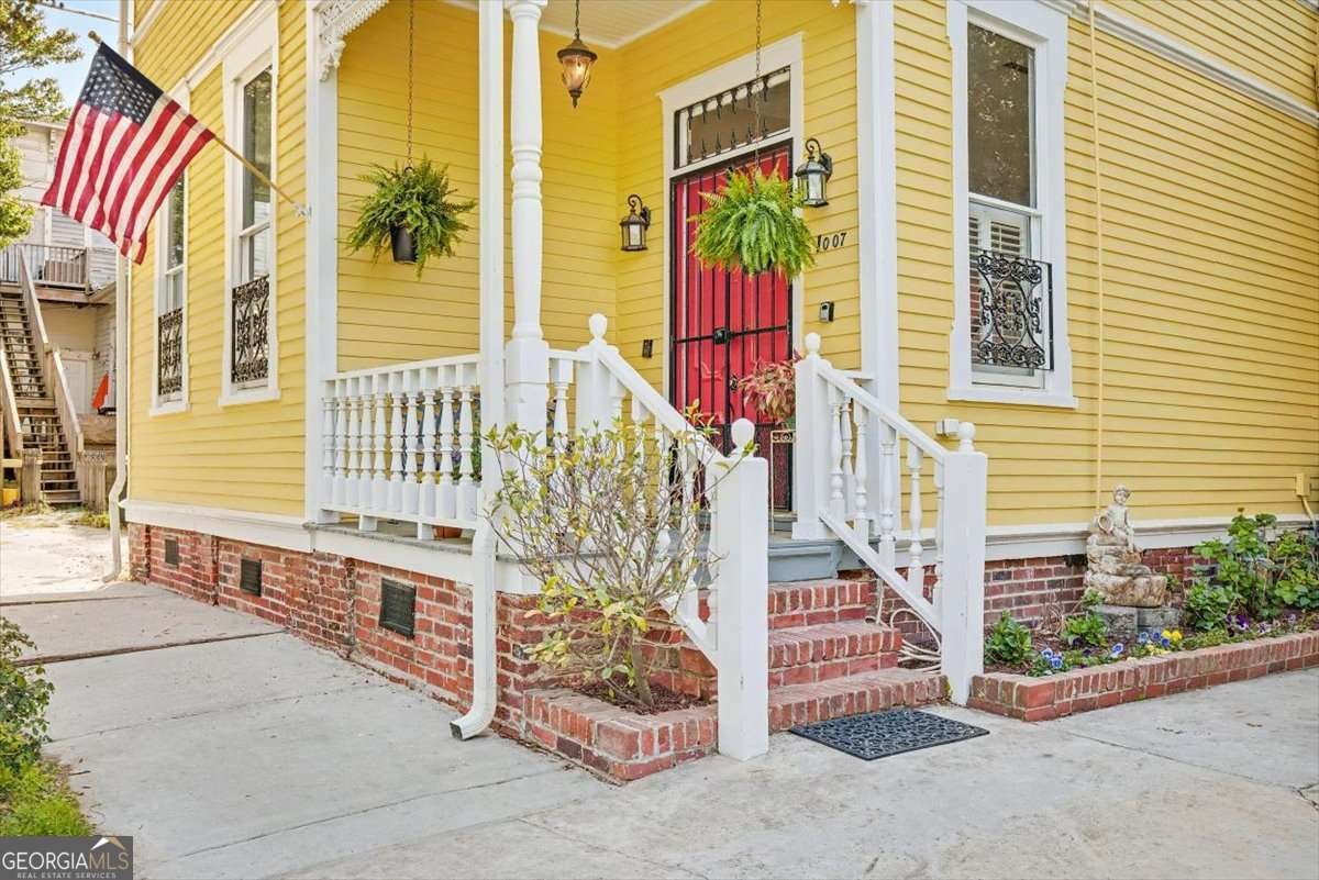 1007 Lincoln Street Savannah - main photo