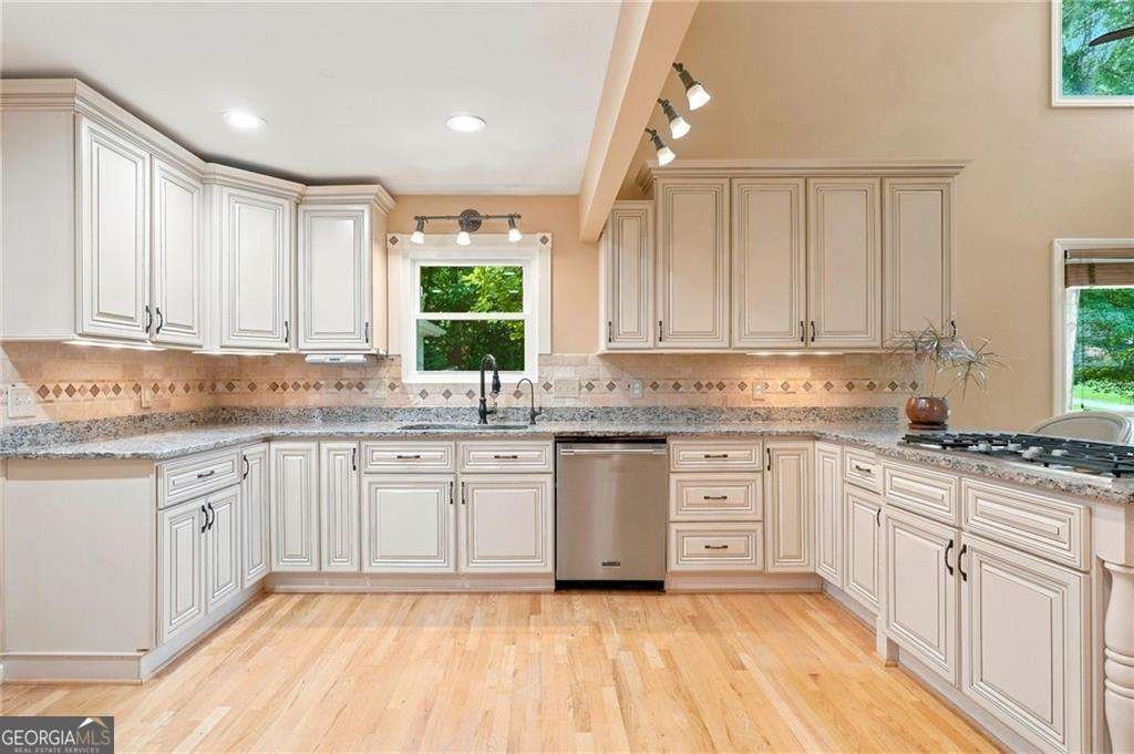 765 Wheeler Peak Way Johns Creek - Photo 10