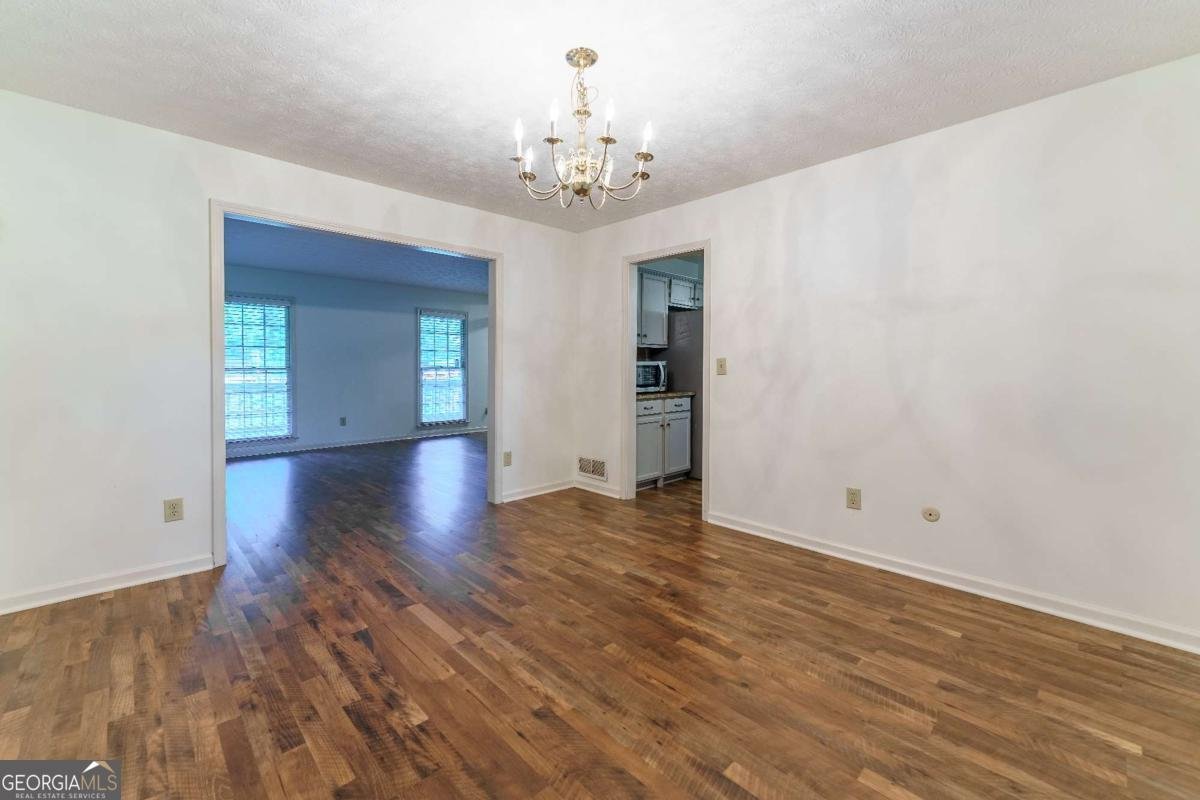 1700 Summit View Way Snellville - Photo 13