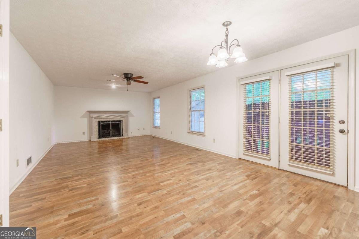 1700 Summit View Way Snellville - Photo 18