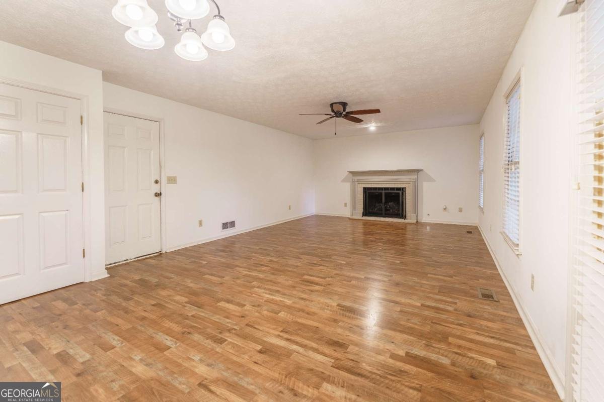 1700 Summit View Way Snellville - Photo 19