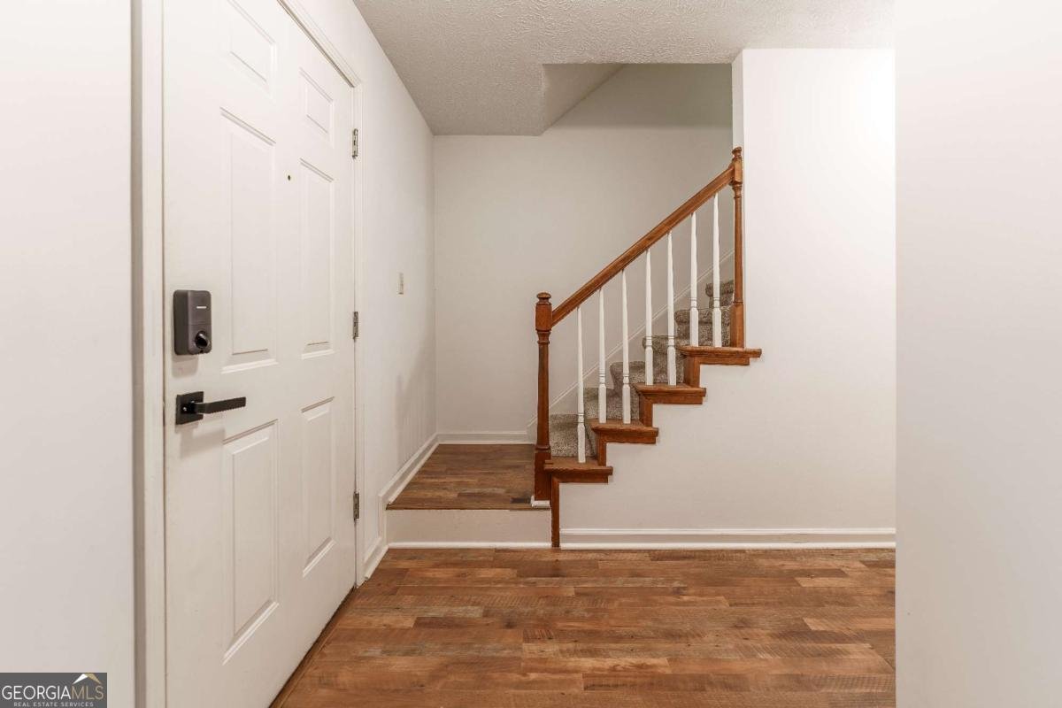 1700 Summit View Way Snellville - Photo 24