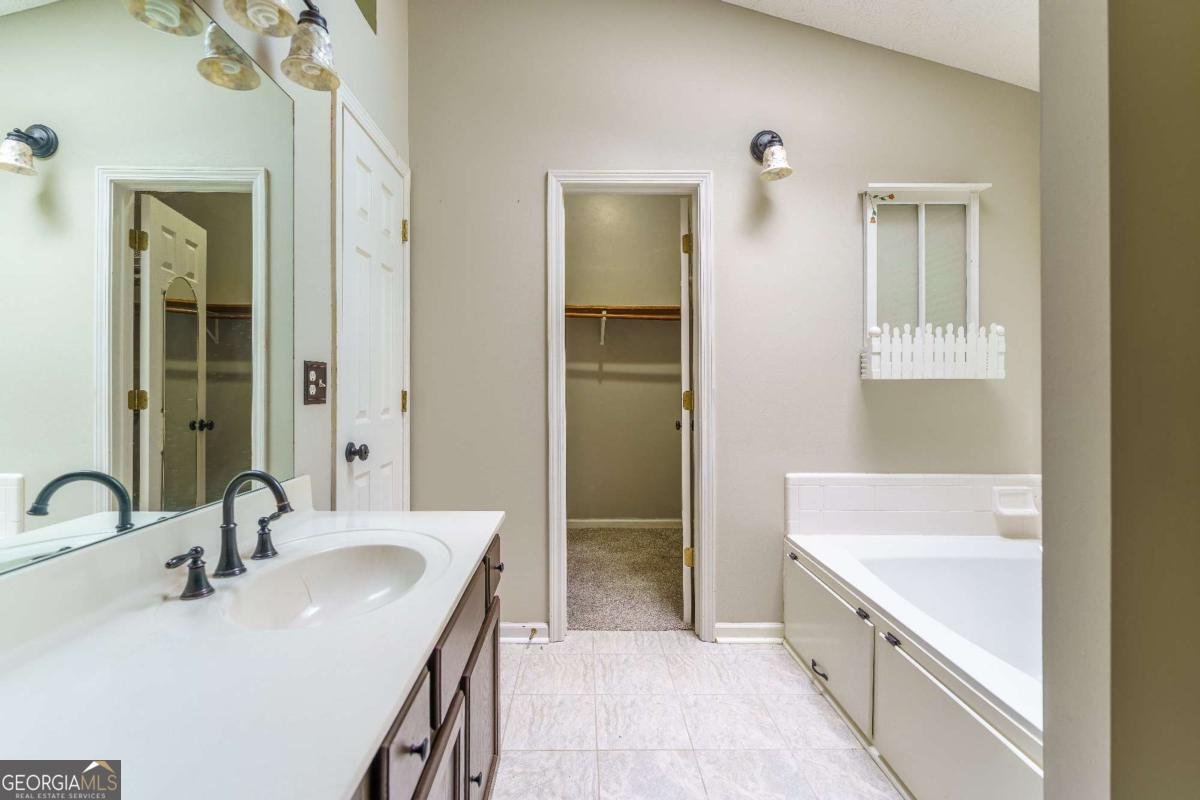 1700 Summit View Way Snellville - Photo 35
