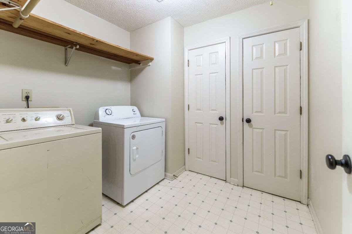 1700 Summit View Way Snellville - Photo 46
