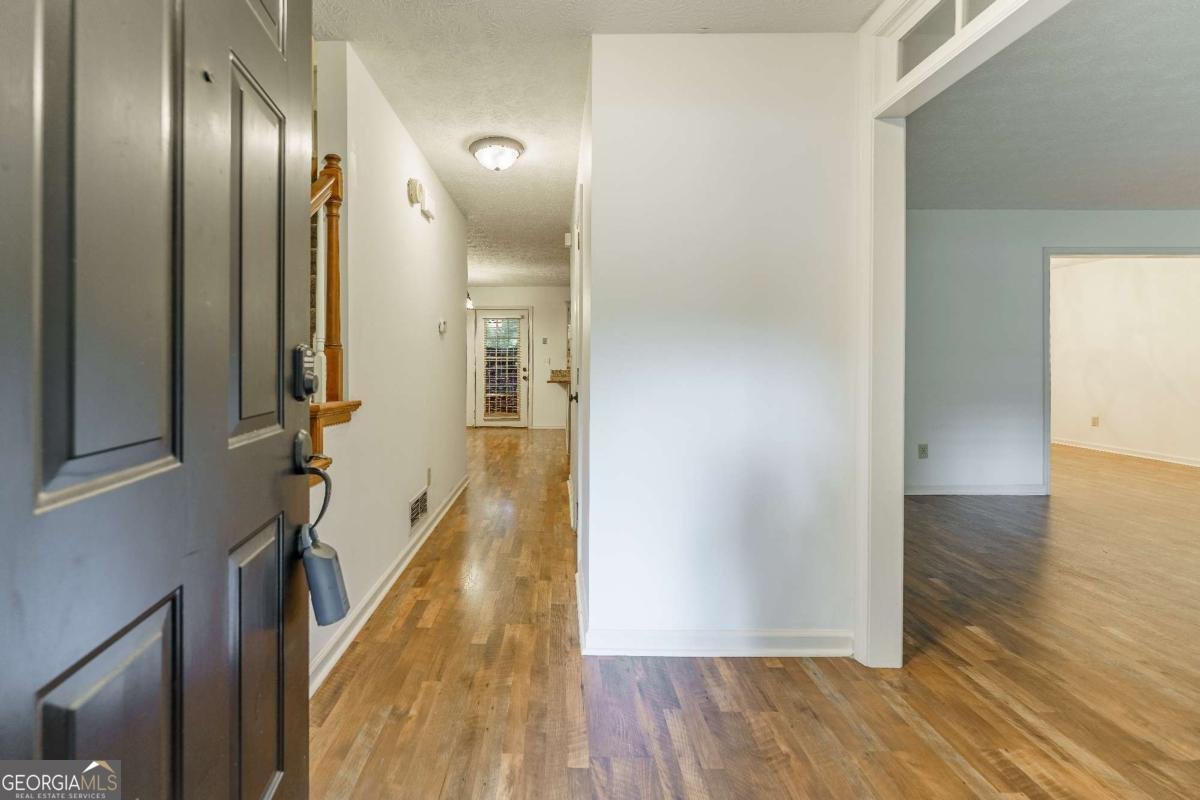 1700 Summit View Way Snellville - Photo 7