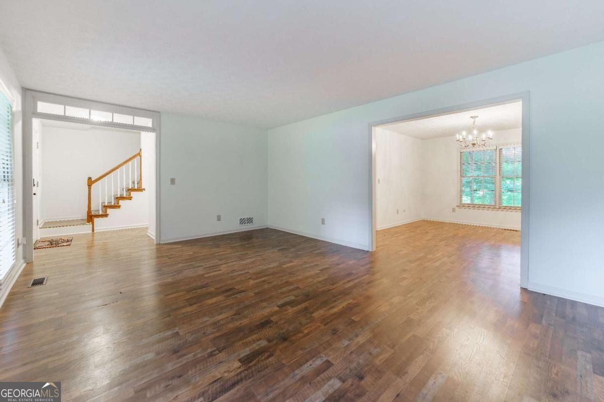 1700 Summit View Way Snellville - Photo 9
