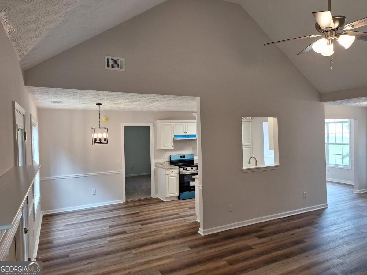 20 Spring Valley Trace Covington - Photo 6