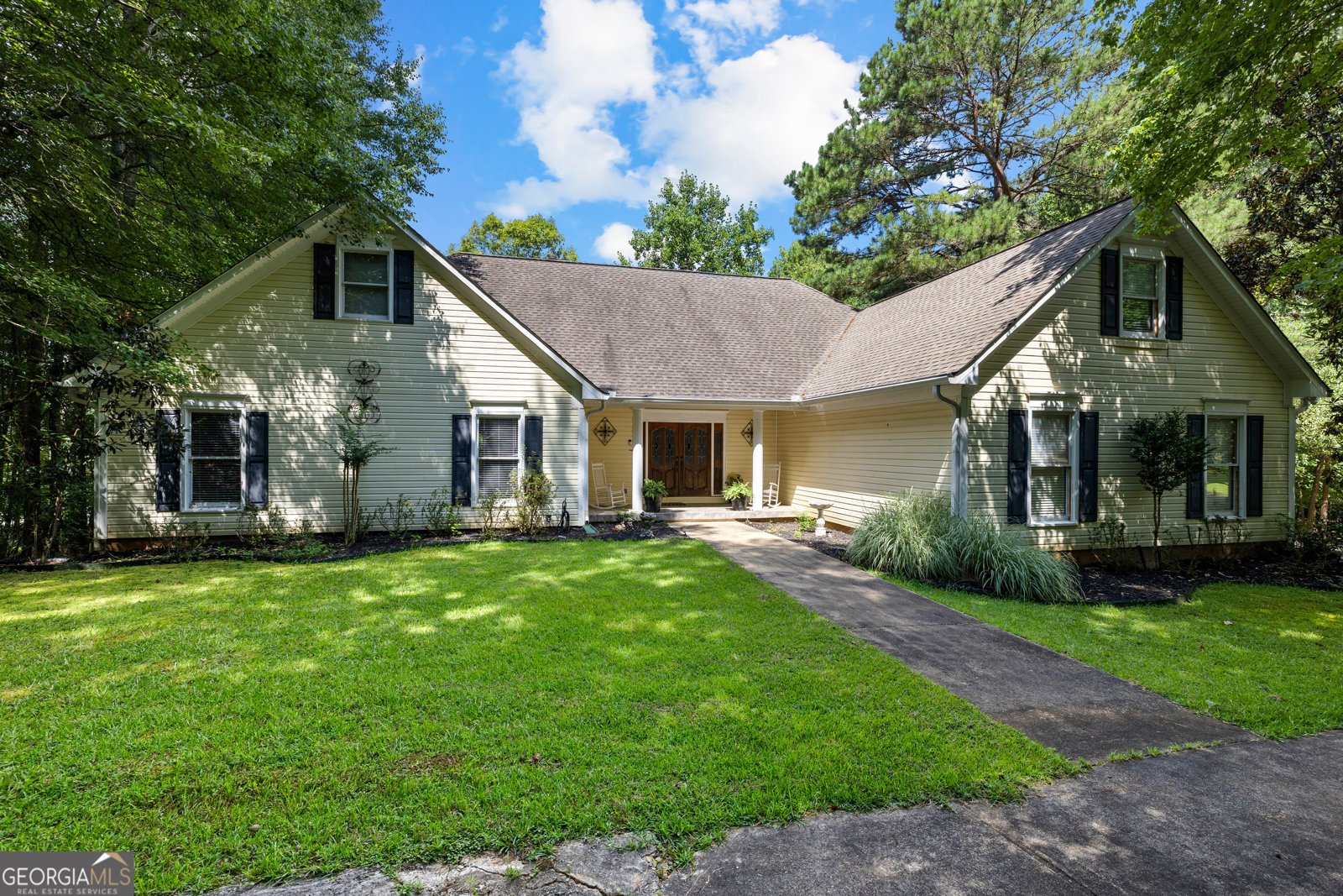 280 Waters Edge Lane Newnan - main photo