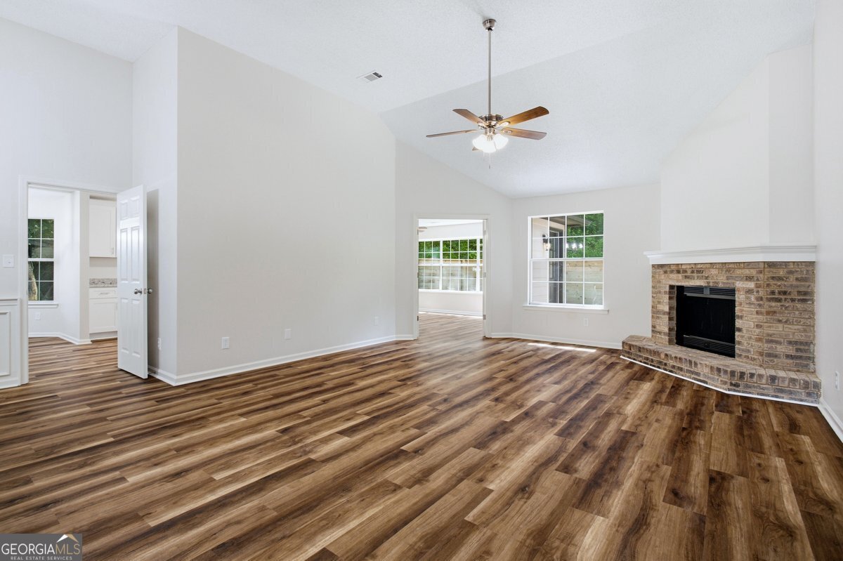 208 Eagle Way Stockbridge - Photo 9