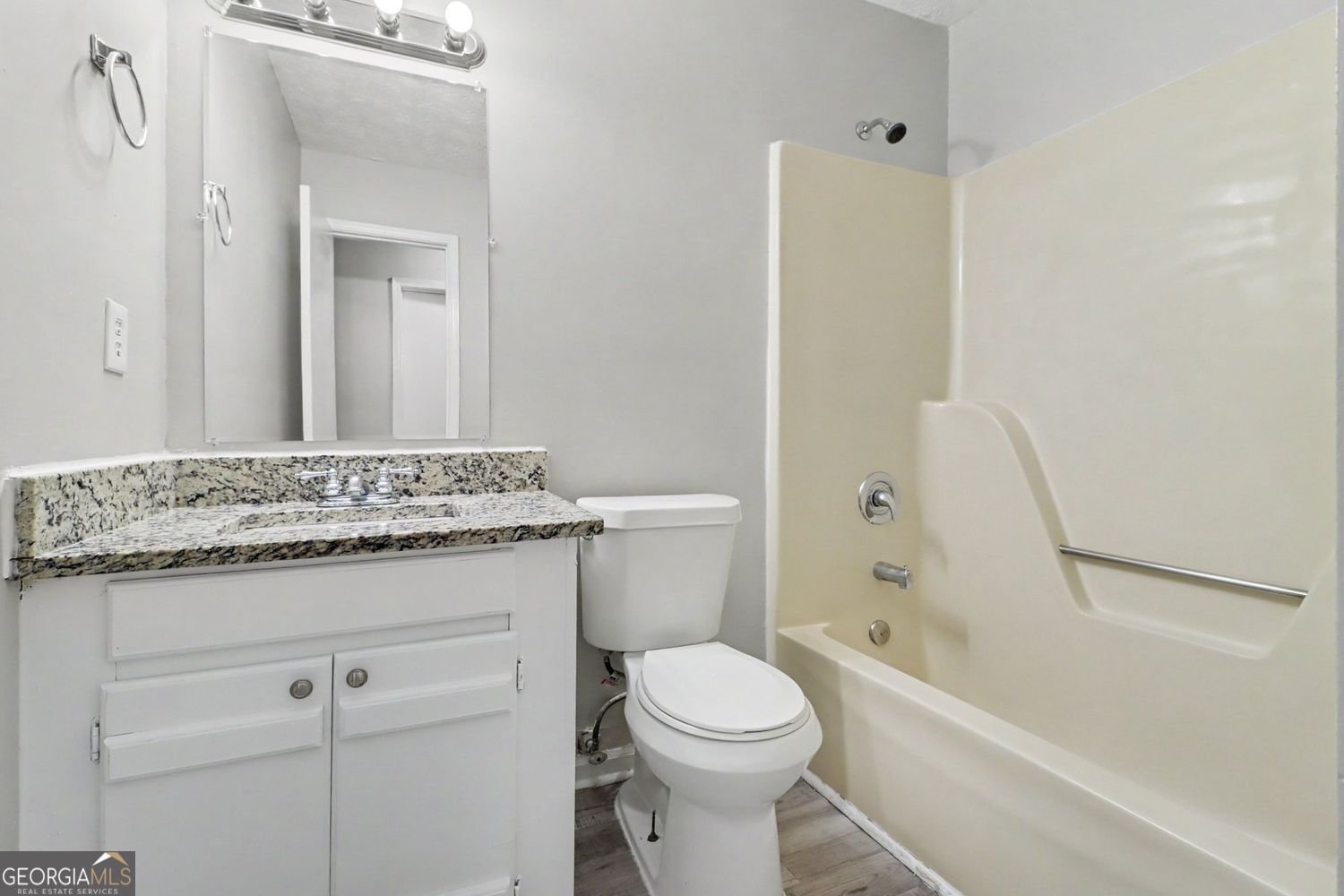 5487 Hall Circle Union City - Photo 11