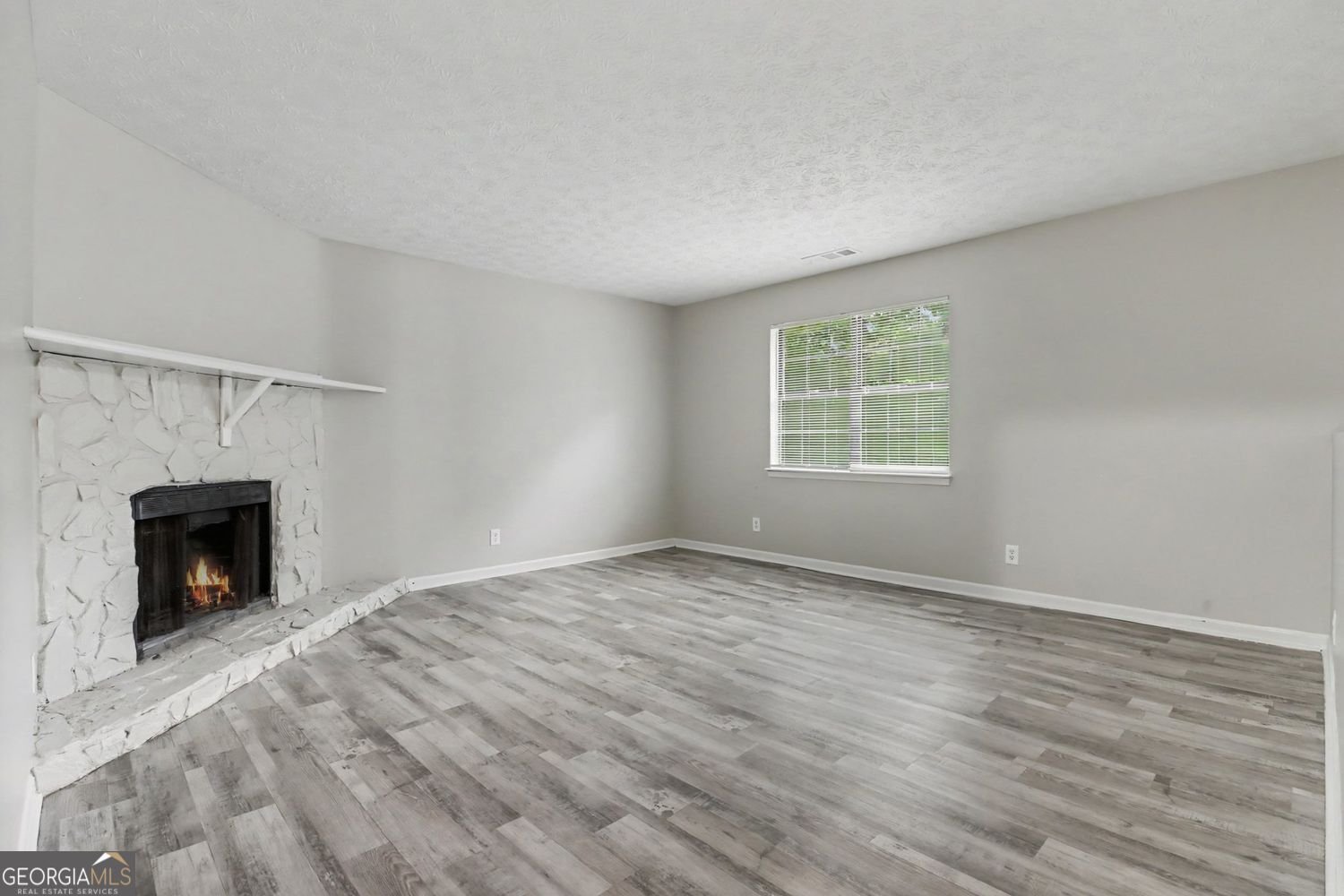 5487 Hall Circle Union City - Photo 6