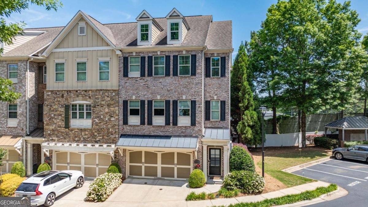909 Dumaine Trace Sandy Springs - main photo