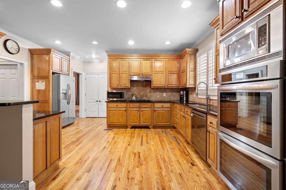 321 River Green Avenue Canton - Photo 23