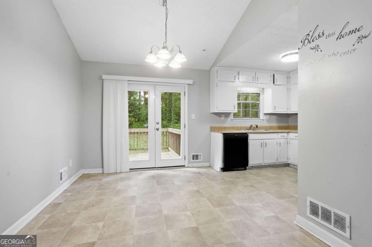 5516 Liberty Road Union City - Photo 8
