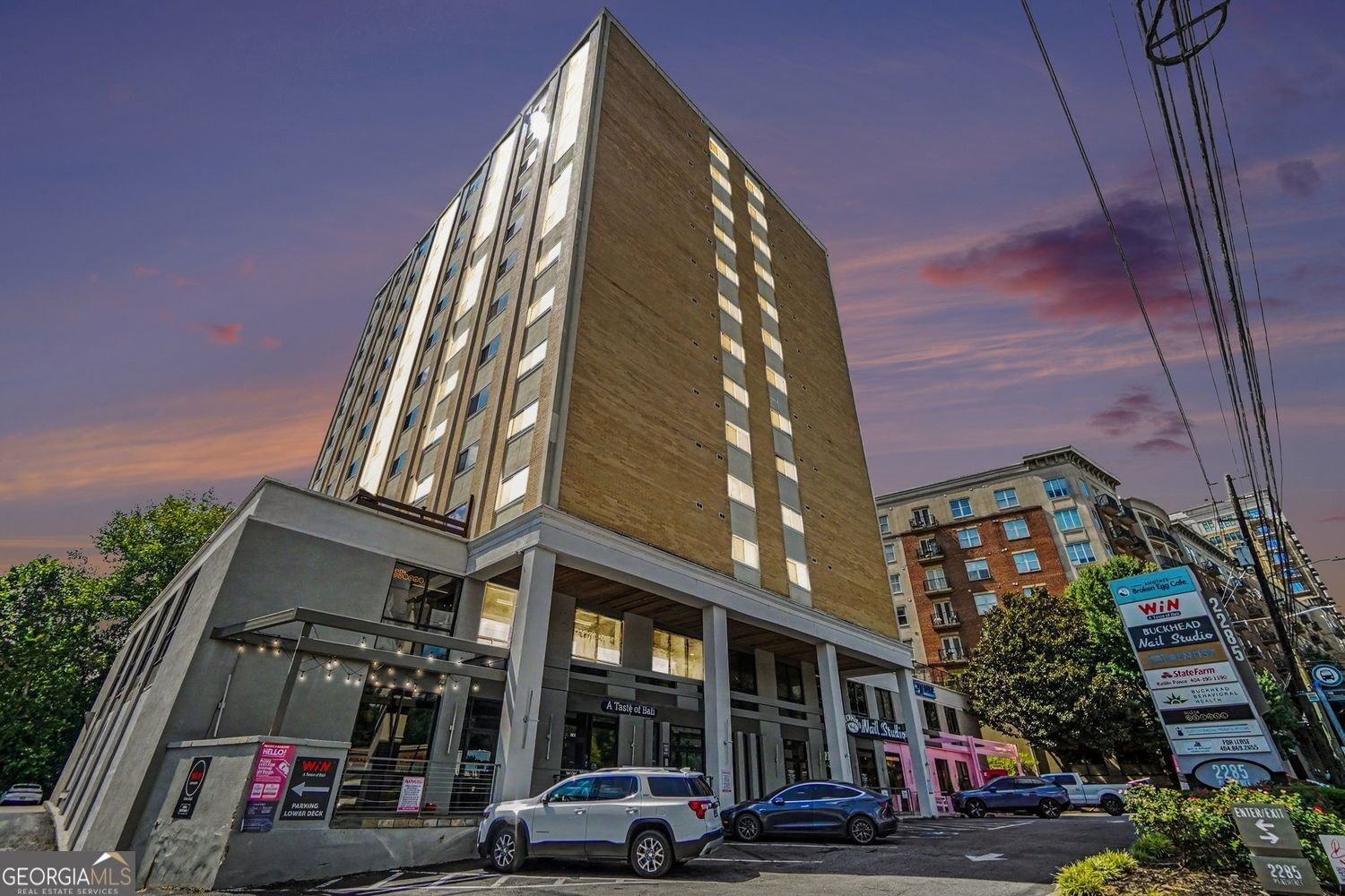 2285 Peachtree Road Atlanta - main photo
