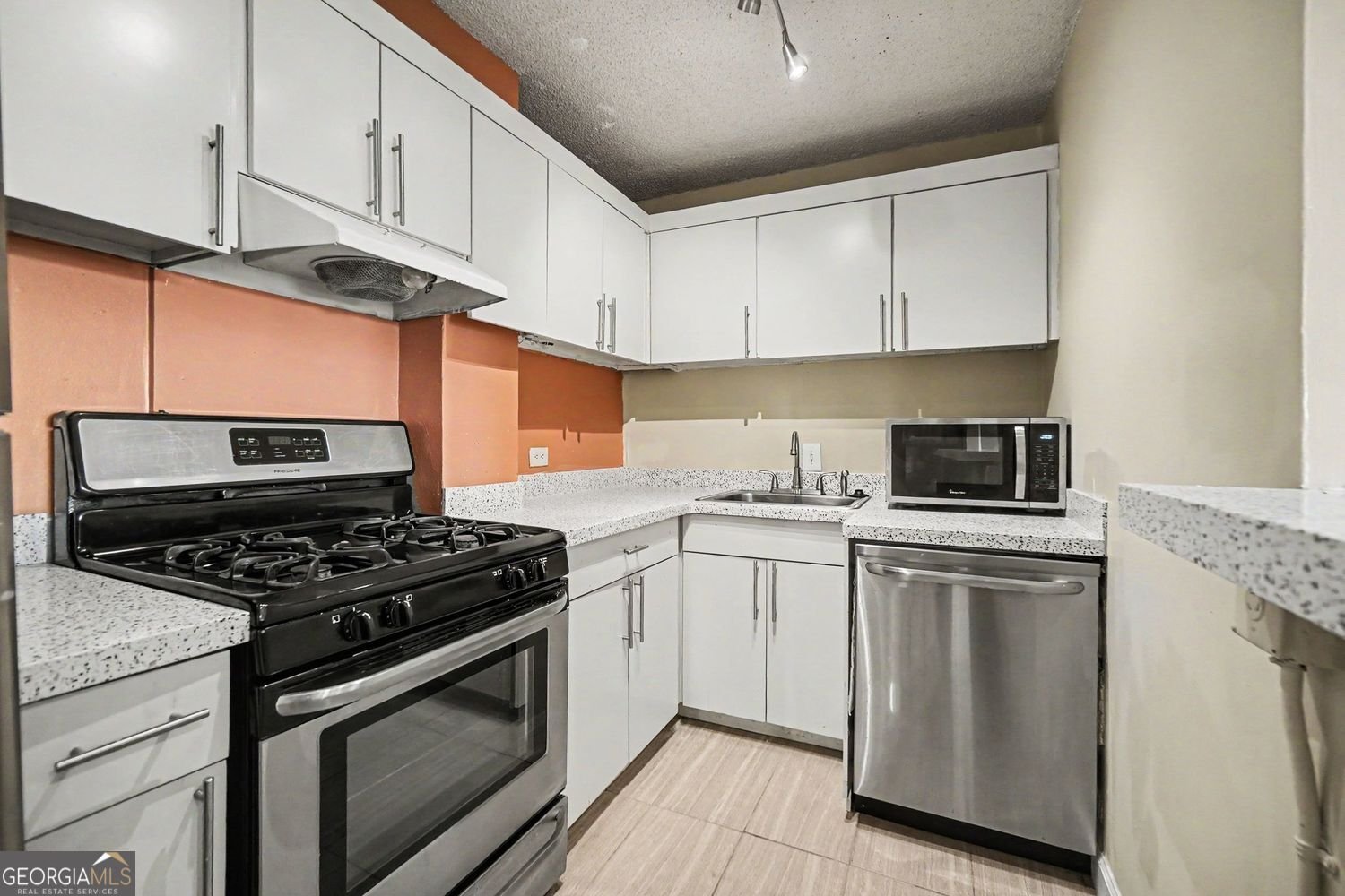 2285 Peachtree Road Atlanta - Photo 21