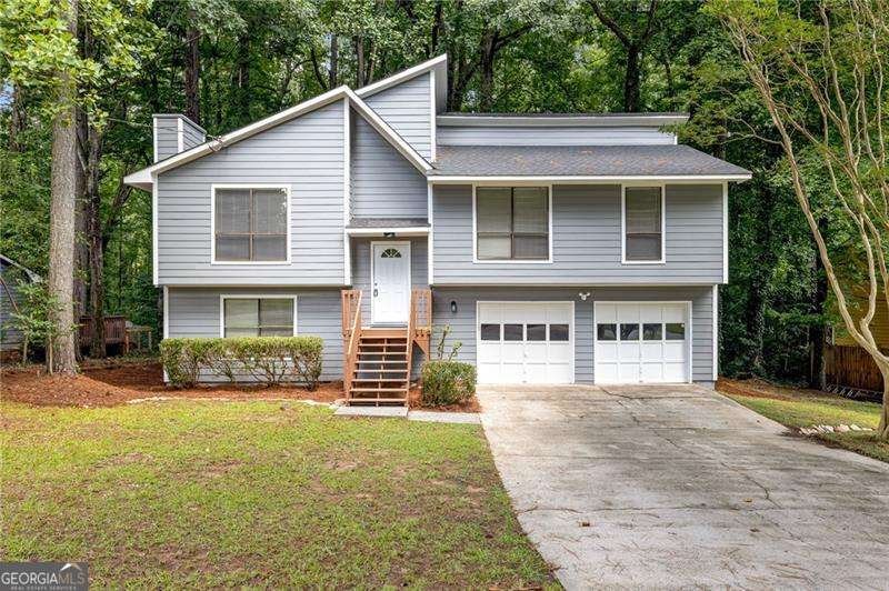 404 Ridgetop Drive Acworth - main photo