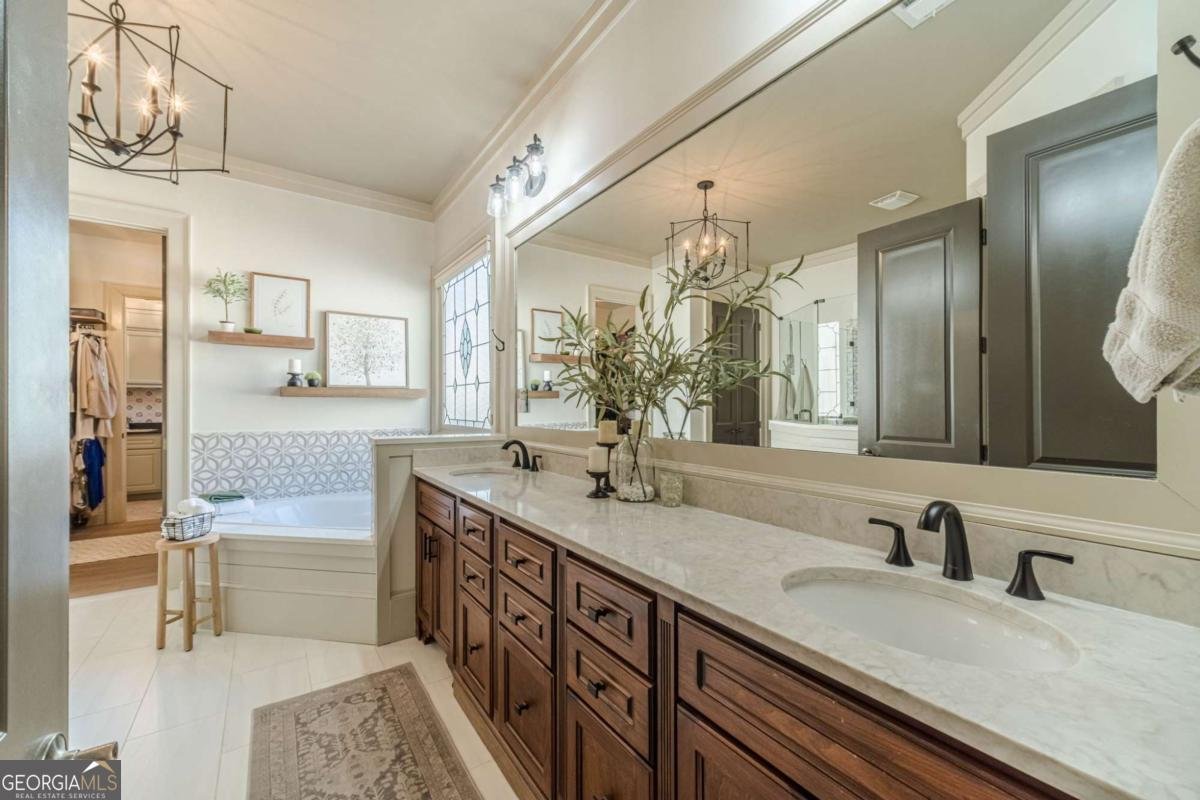 411 Tralee Court Statham - Photo 30