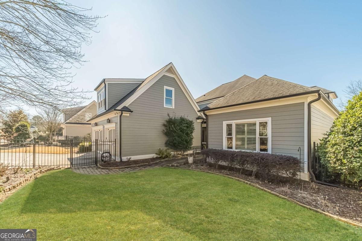 411 Tralee Court Statham - Photo 58