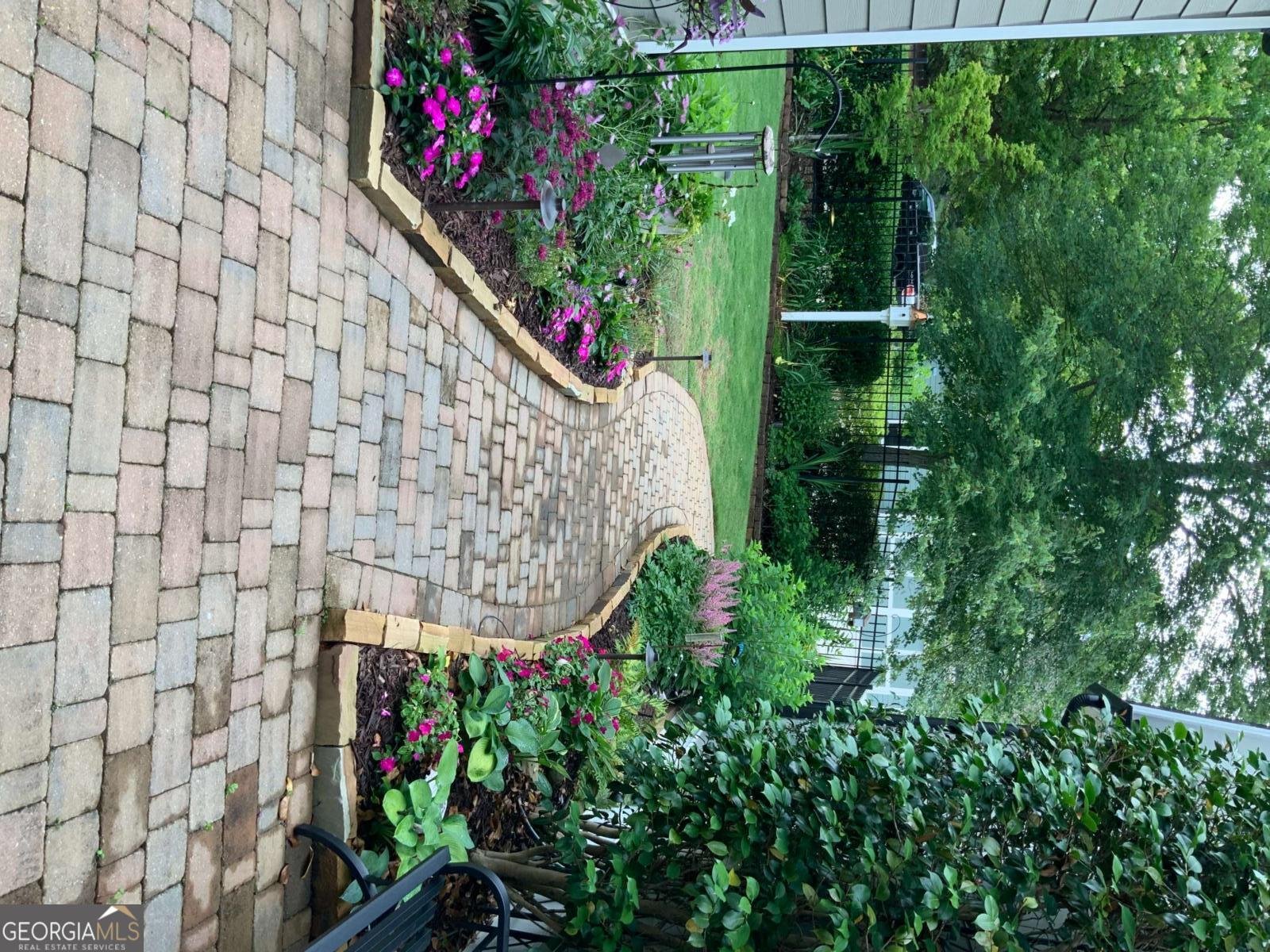 411 Tralee Court Statham - Photo 60