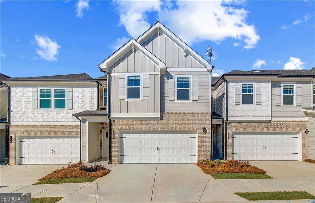 616 Treasure Drive Stockbridge - main photo