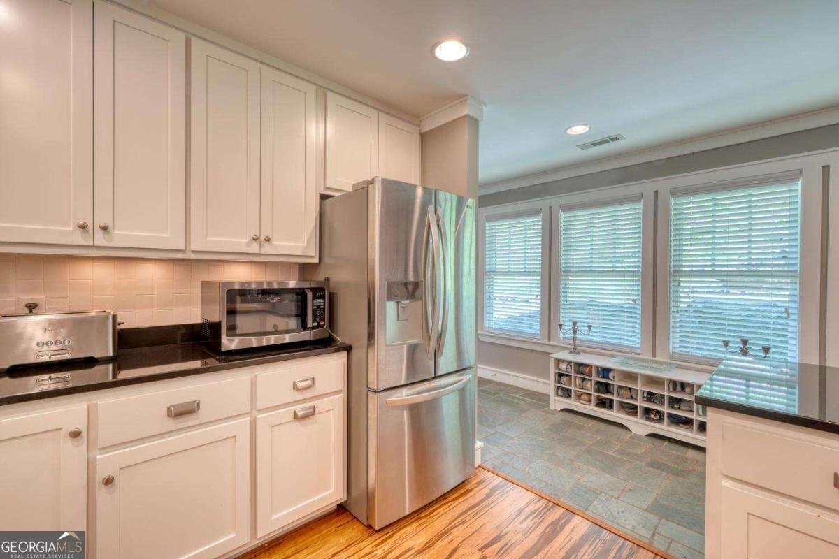 228 Country Club Drive Clayton - Photo 18