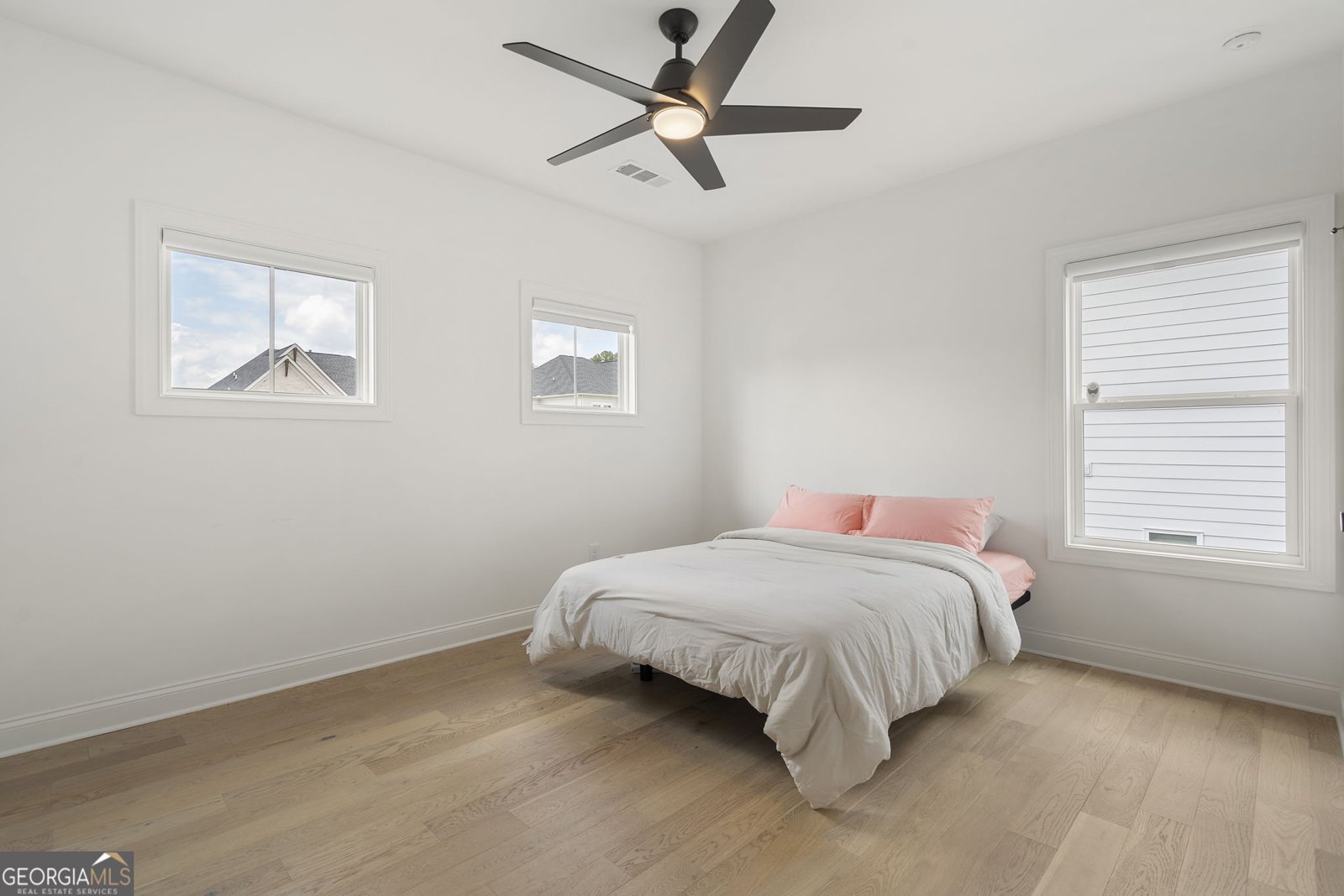 582 Meadow Way Woodstock - Photo 33
