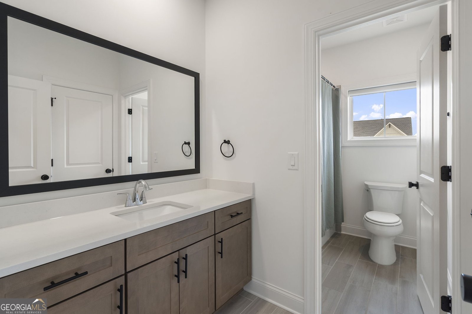 582 Meadow Way Woodstock - Photo 34