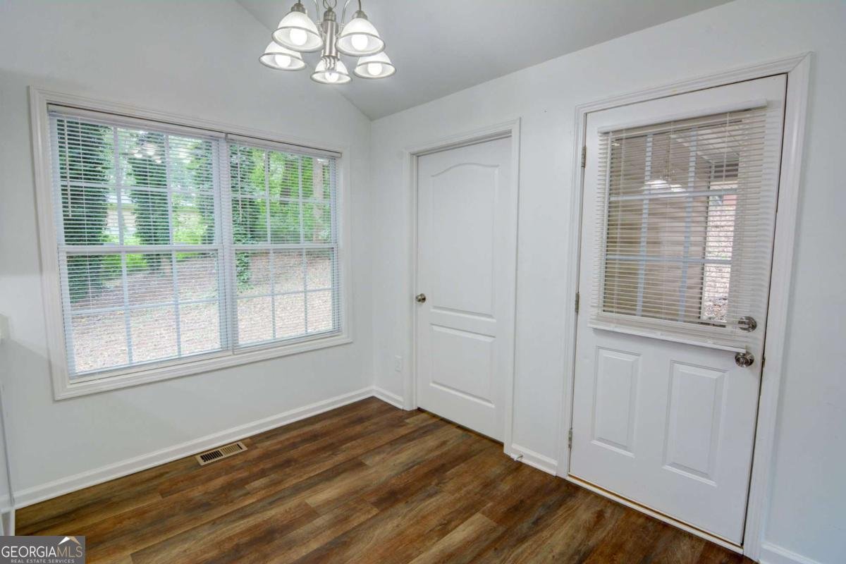 649 Monticello Drive Mableton - Photo 13