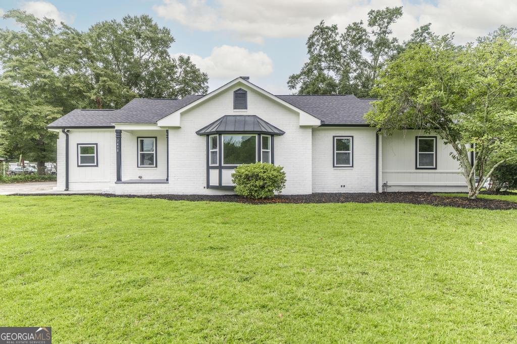 7498 Columbus Road Lizella - main photo