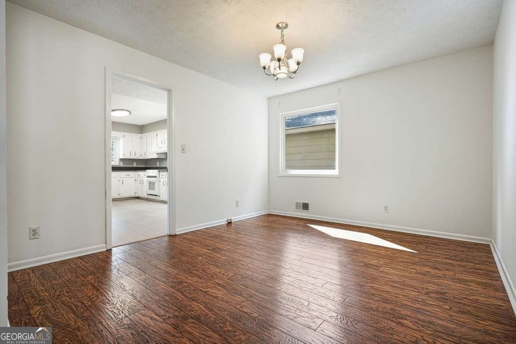 300 Cruise Court Roswell - Photo 10