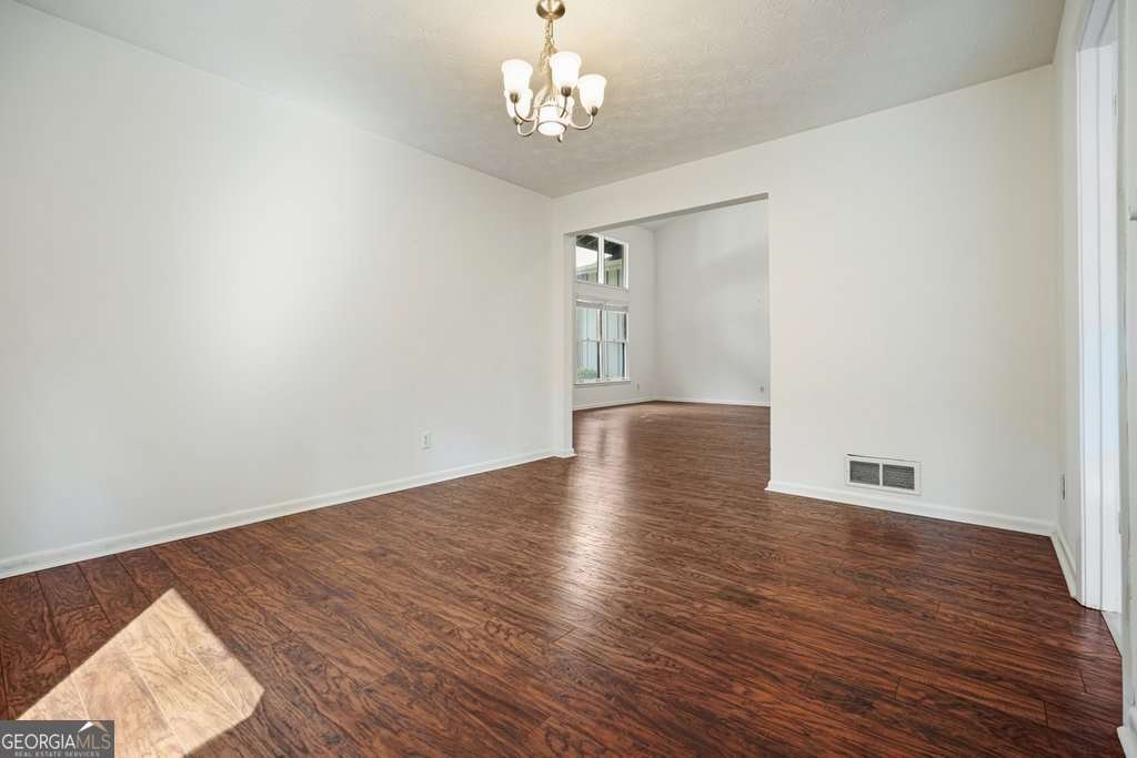 300 Cruise Court Roswell - Photo 17