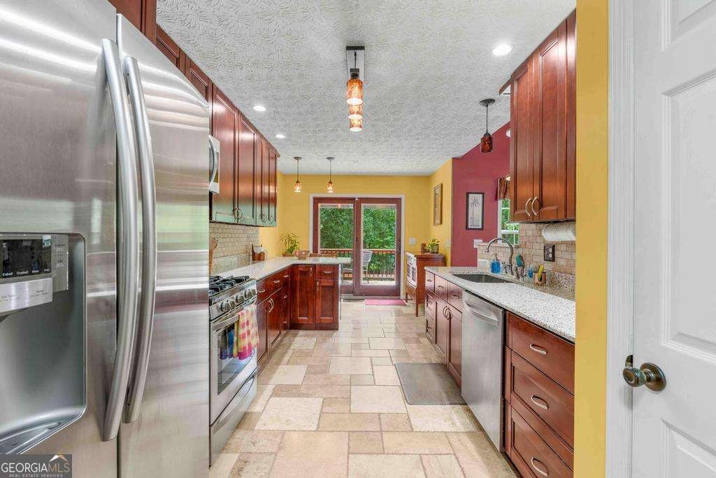 340 Flowers Drive Covington - Photo 16