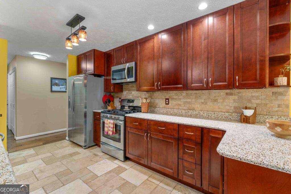 340 Flowers Drive Covington - Photo 17