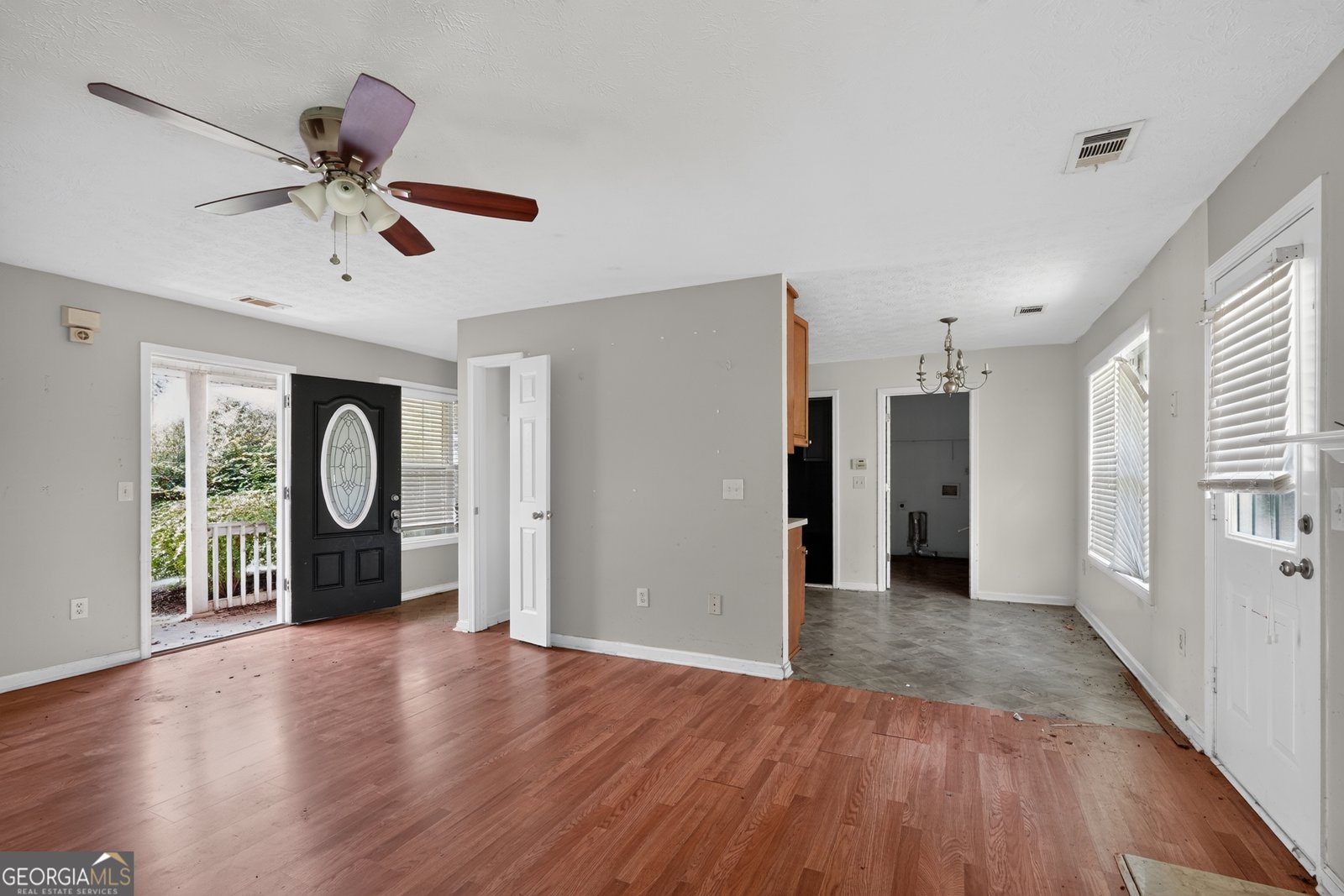 25 Halley Court Covington - Photo 8